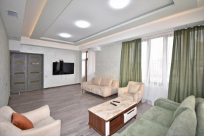 Prime Apartment 2 Bedrooms(115sq m) Buzand Street,New Building